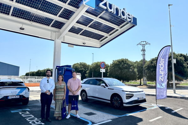 Zunder refuerza su red de carga ultrarrápida en el corredor mediterráneo con una nueva estación en Oliva (Valencia)