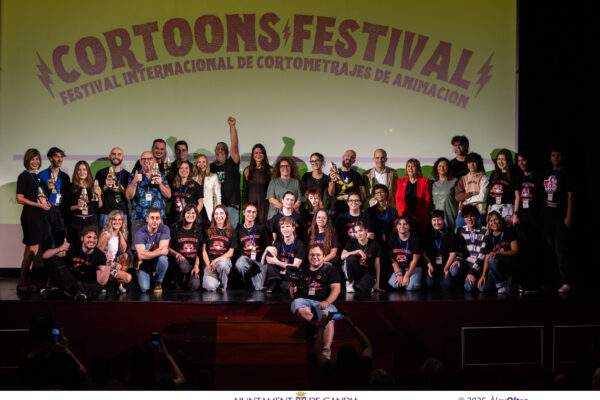 Lucia Catalini recibe el Premio a la Mejor Directora de Animación en el XXI Festival Cortoons