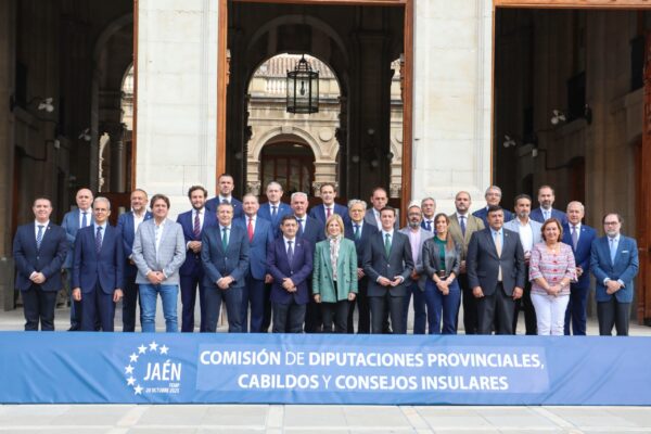 Mompó reivindica una financiación justa para las diputaciones para combatir la despoblación